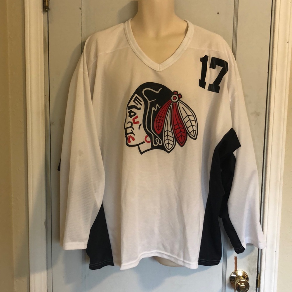 XL Chicago Blackhawk Jersey #17